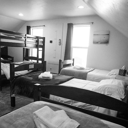 Whitefish Hostel Exterior photo